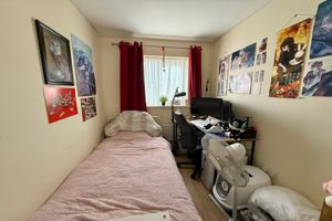 Bedroom 4- click for photo gallery